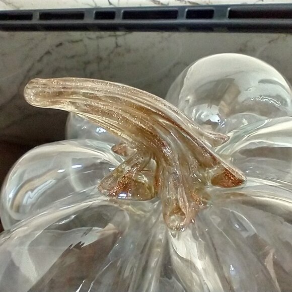 7" x 6" Clear Glass Pumpkin Table Decor - Picture 3 of 4